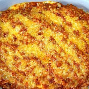 Kritharaki - Noodle pan with minced meat and Feta cheese